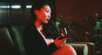 Is He stringing Me Along? 5 Excuses Men Use